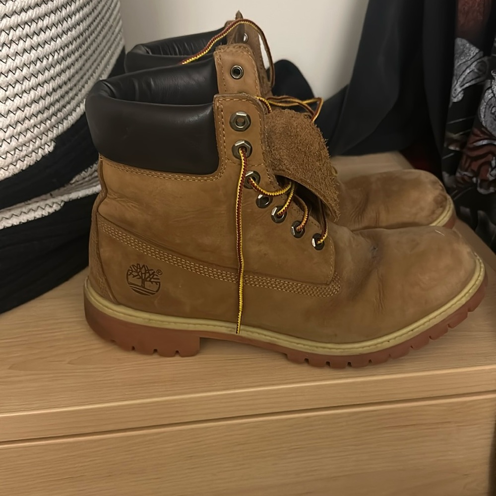 Timberland 6” Wheat Boots